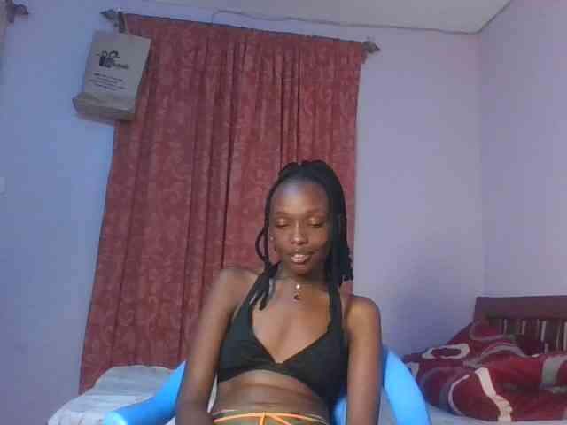 RealTemptress webcam