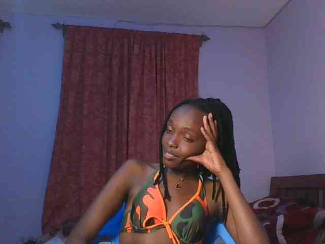 RealTemptress webcam