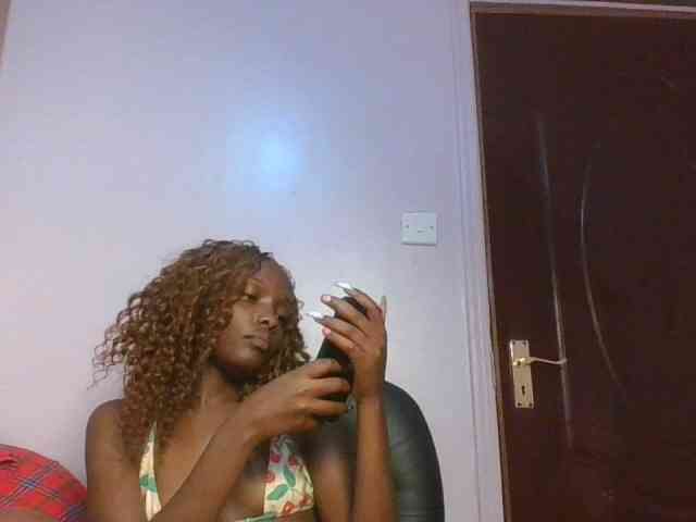 RealTemptress webcam