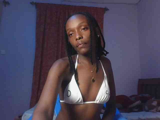 RealTemptress webcam