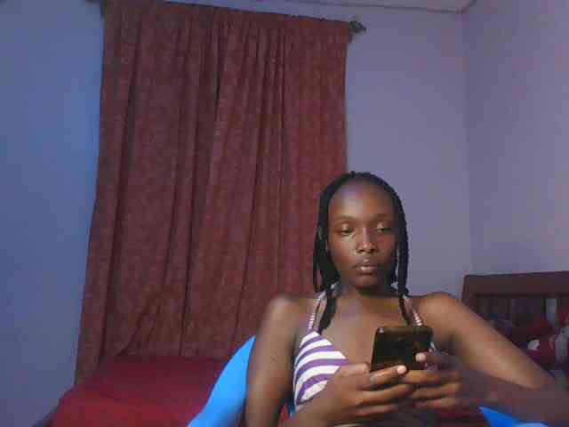 RealTemptress webcam