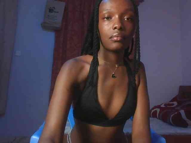 RealTemptress webcam