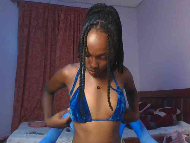 RealTemptress webcam