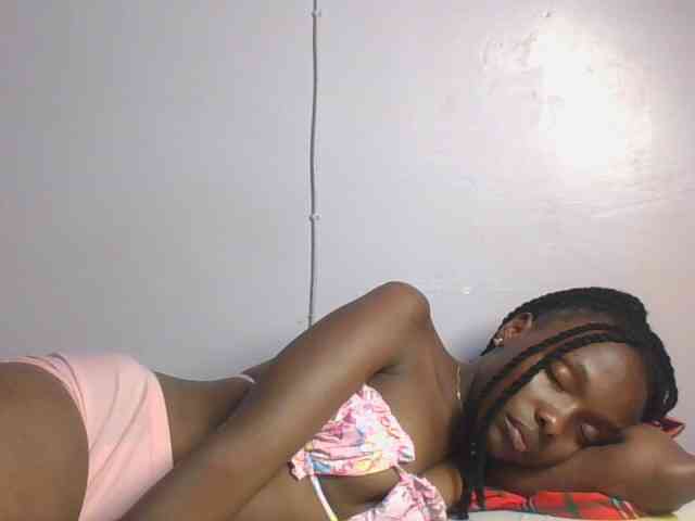 RealTemptress webcam