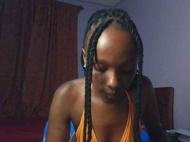 RealTemptress webcam