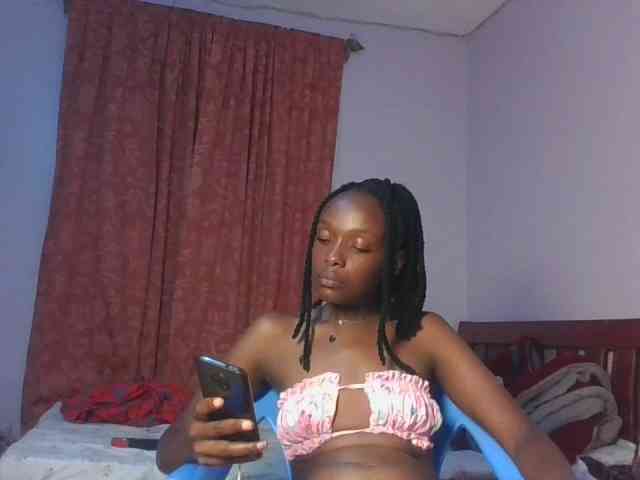 RealTemptress webcam