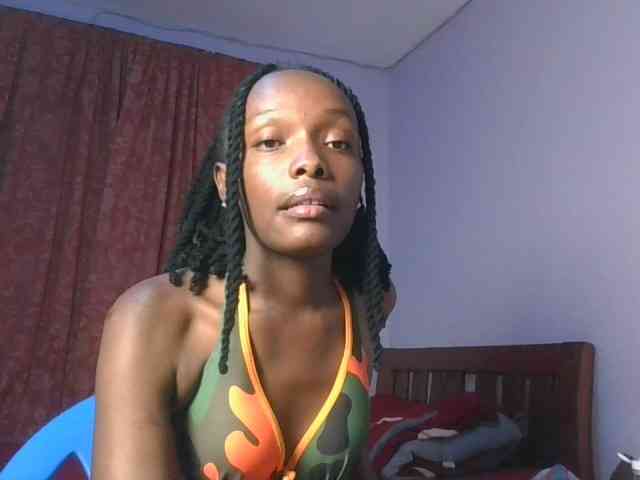 RealTemptress webcam