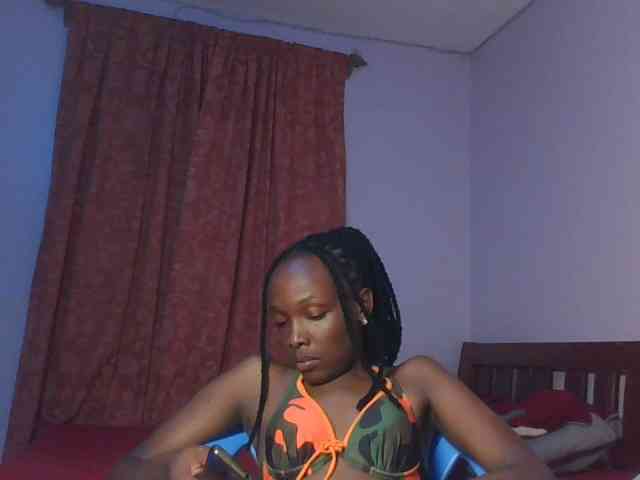 RealTemptress webcam