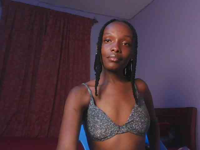 RealTemptress webcam