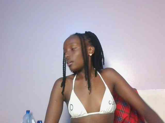 RealTemptress webcam