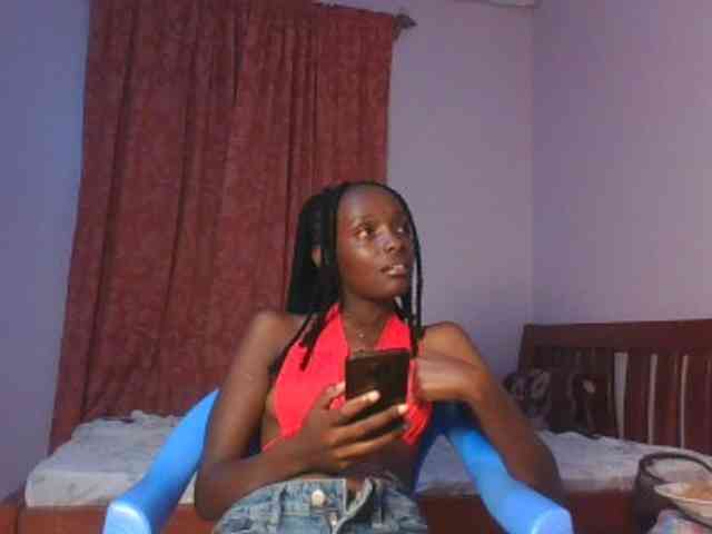 RealTemptress webcam