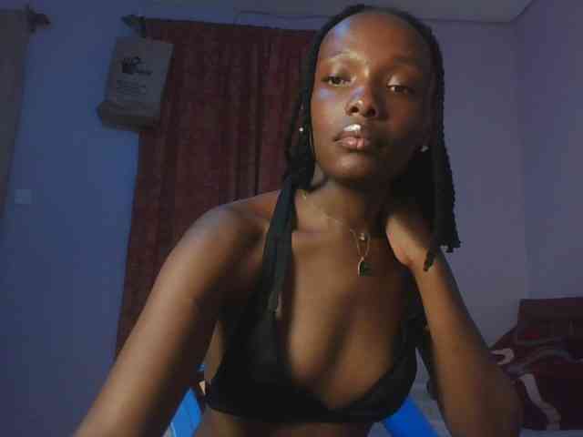 RealTemptress webcam