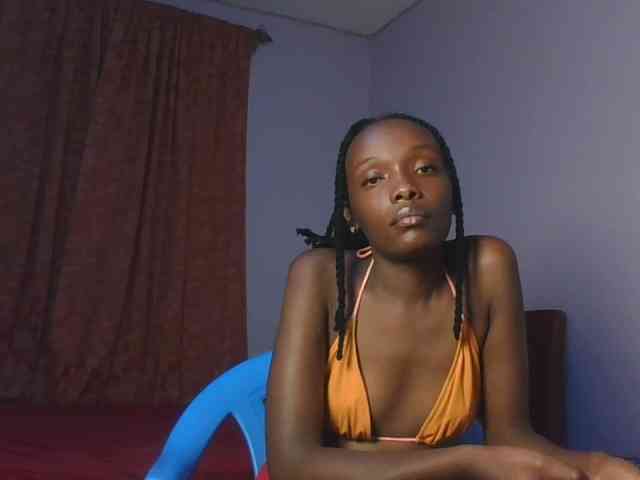 RealTemptress webcam