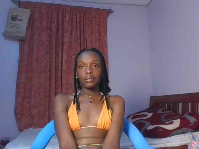 RealTemptress webcam