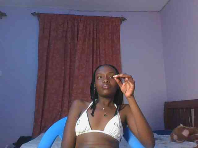 RealTemptress webcam