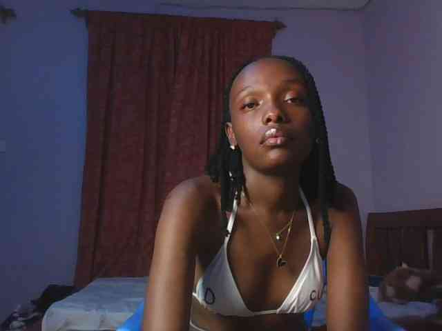 RealTemptress webcam