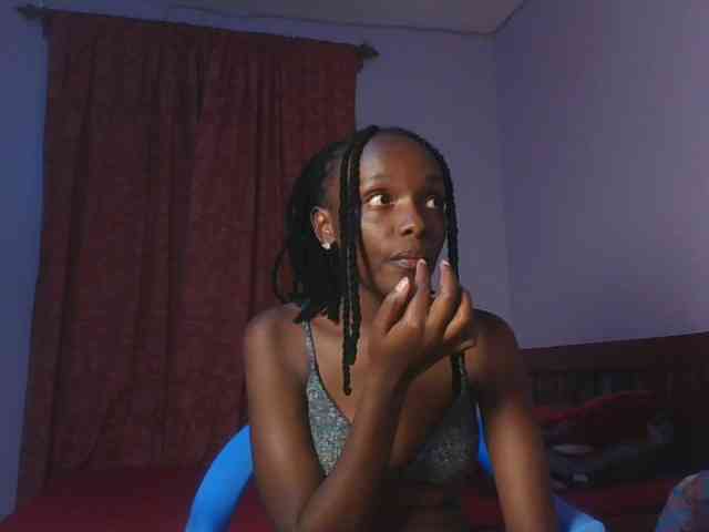 RealTemptress webcam