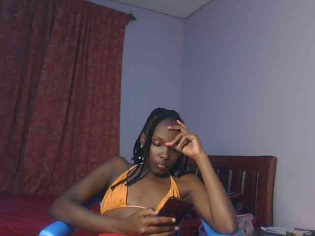 RealTemptress webcam