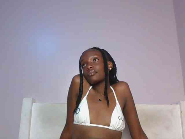 RealTemptress webcam