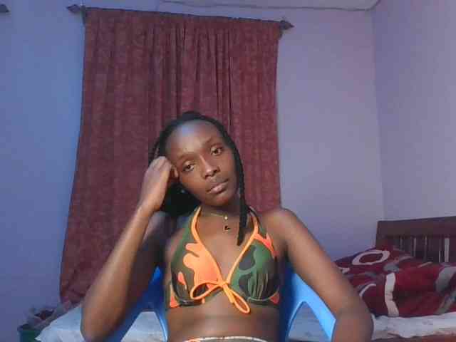 RealTemptress webcam