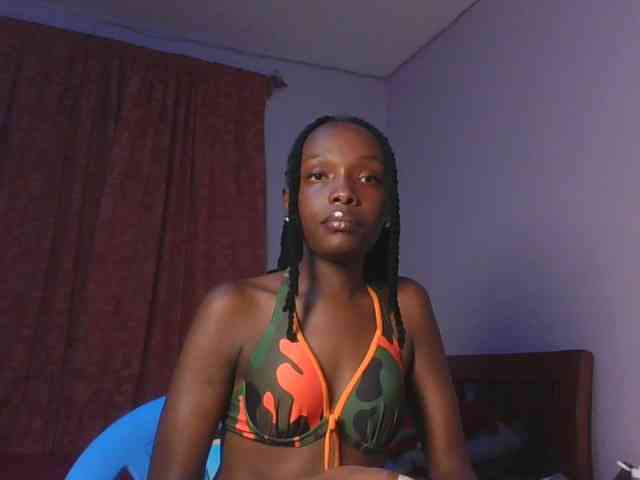 RealTemptress webcam