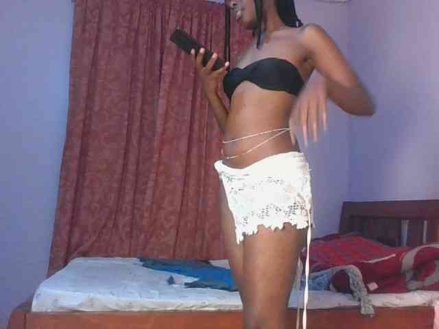 RealTemptress webcam