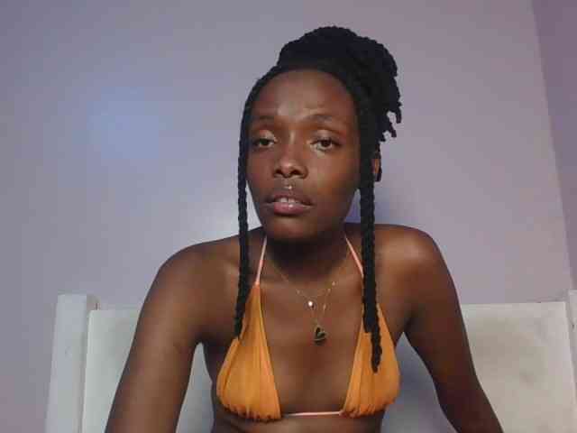 RealTemptress webcam