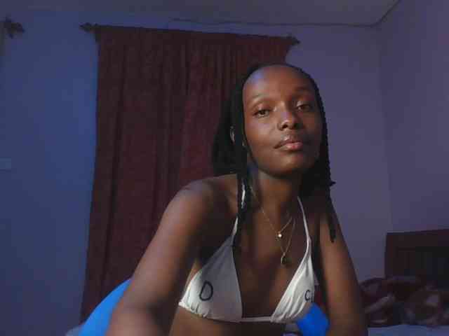 RealTemptress webcam