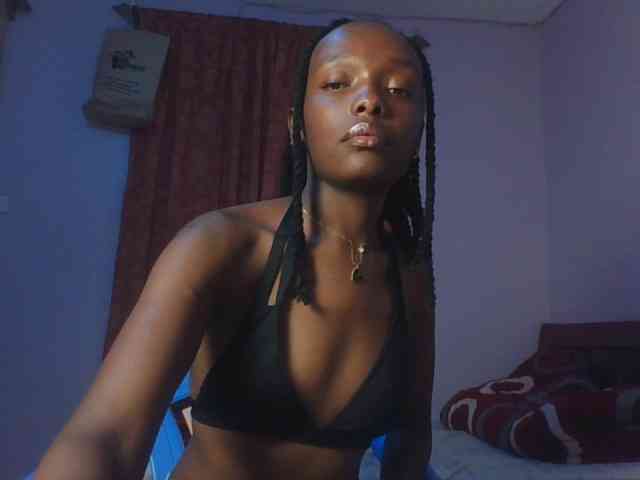 RealTemptress webcam