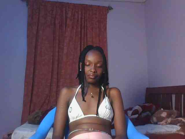 RealTemptress webcam