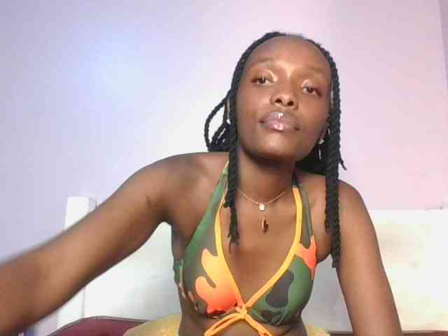 RealTemptress webcam