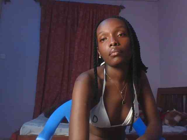 RealTemptress webcam