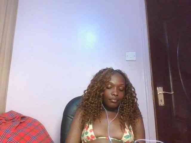 RealTemptress webcam