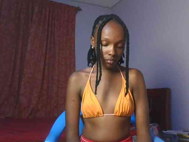 RealTemptress webcam