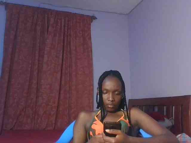 RealTemptress webcam