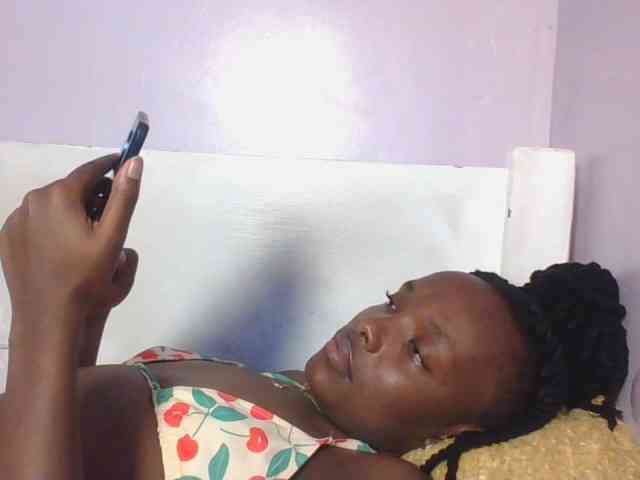 RealTemptress webcam