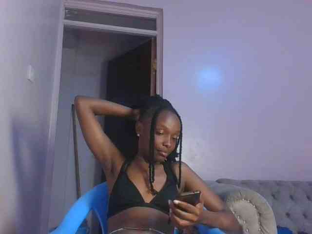 RealTemptress webcam