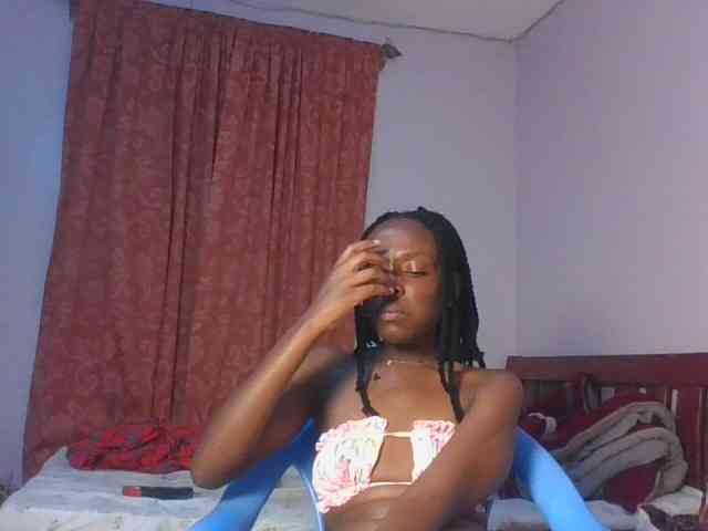 RealTemptress webcam