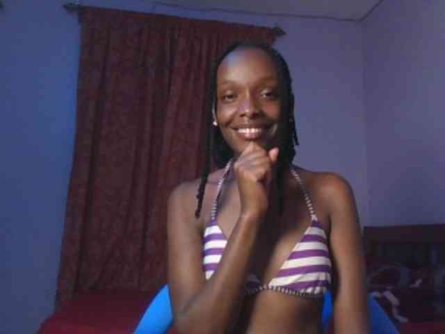 RealTemptress webcam