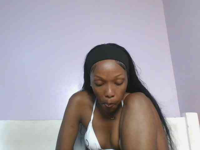 RealTemptress webcam