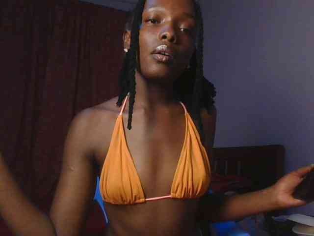 RealTemptress webcam