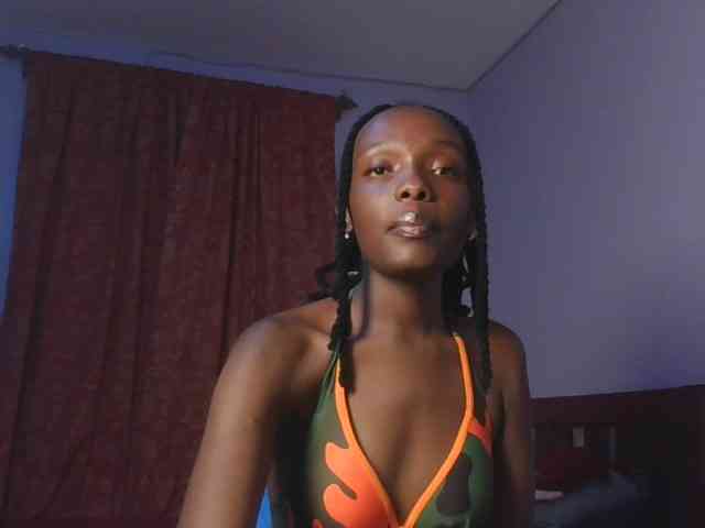 RealTemptress webcam