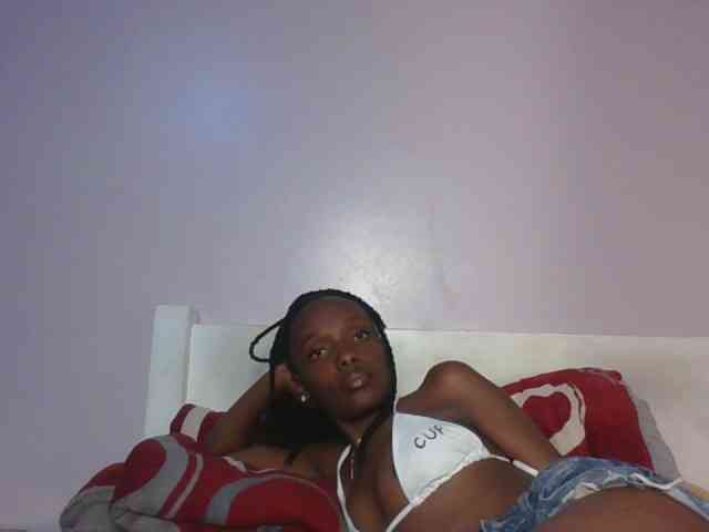 RealTemptress webcam