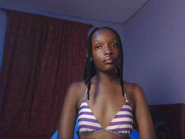 RealTemptress webcam