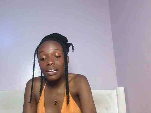 RealTemptress webcam