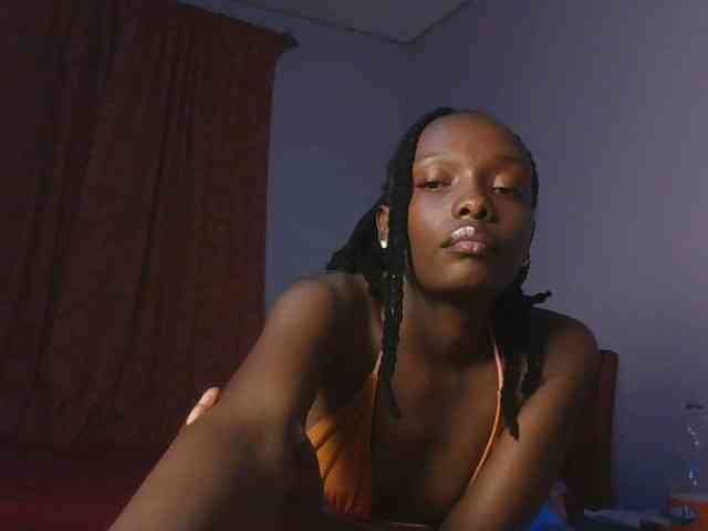 RealTemptress webcam