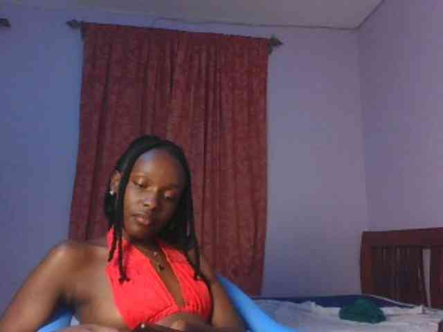 RealTemptress webcam