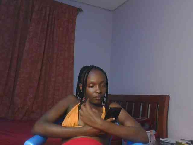 RealTemptress webcam