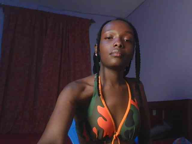 RealTemptress webcam