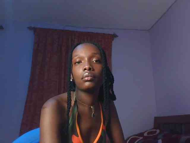 RealTemptress webcam